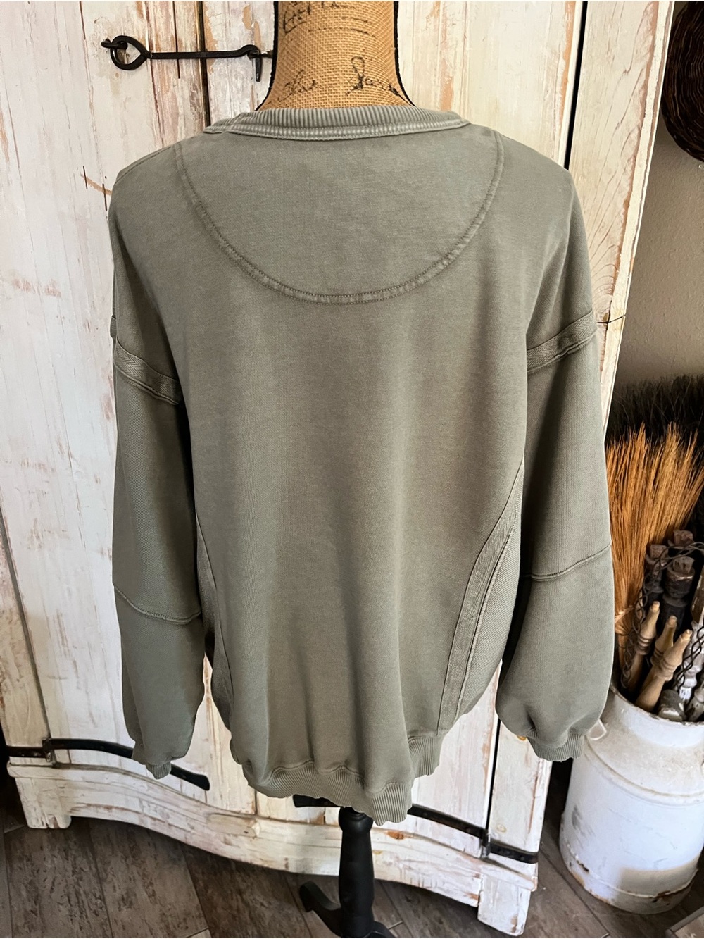 Aerie Keep It Light The Chill Crew Sweatshirt in Olive fun - Picture 5 of 5